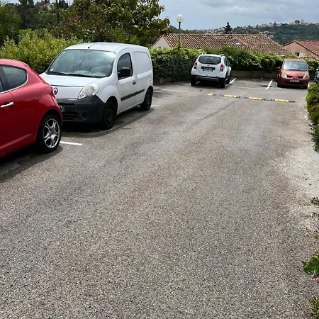 En Rez-de-jardin Nizza